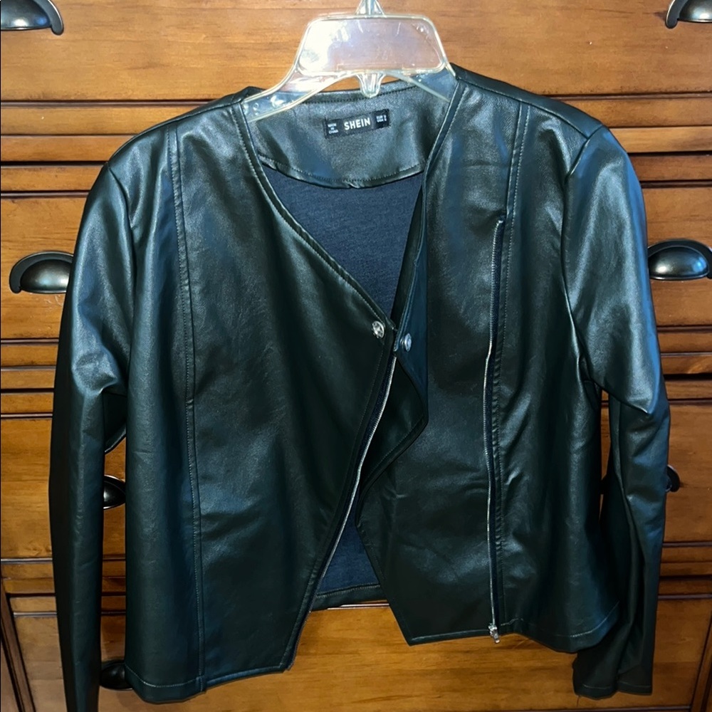 SHEIN Black Faux Leather Jacket